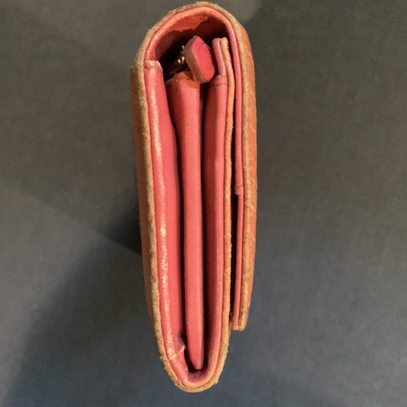 Authentic croc embossed miu miu snap wallet - Picture 9 of 10